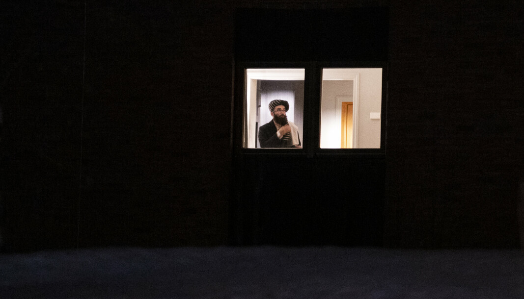 TALIBAN: Anas Haqqani (bildet) er en av representantene fra Taliban som ankom Norge lørdag. Nå vekker det reaksjoner at han har forbindelser til nettverket som sto bak angrepet på Serena Hotel i Kabul i 2008. Der ble den norske journalisten Carsten Thomassen drept.