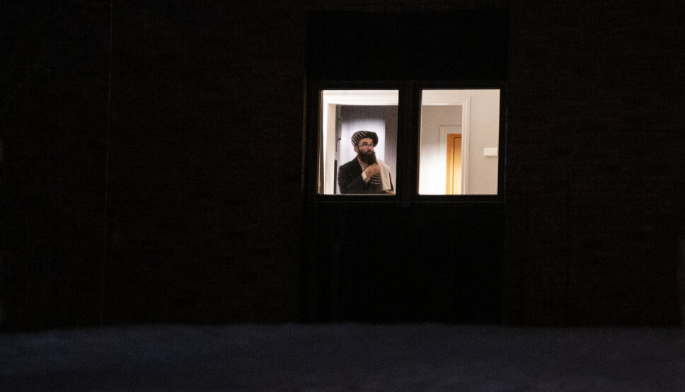 TALIBAN: Anas Haqqani (bildet) er en av representantene fra Taliban som ankom Norge lørdag. Nå vekker det reaksjoner at han har forbindelser til nettverket som sto bak angrepet på Serena Hotel i Kabul i 2008. Der ble den norske journalisten Carsten Thomassen drept.