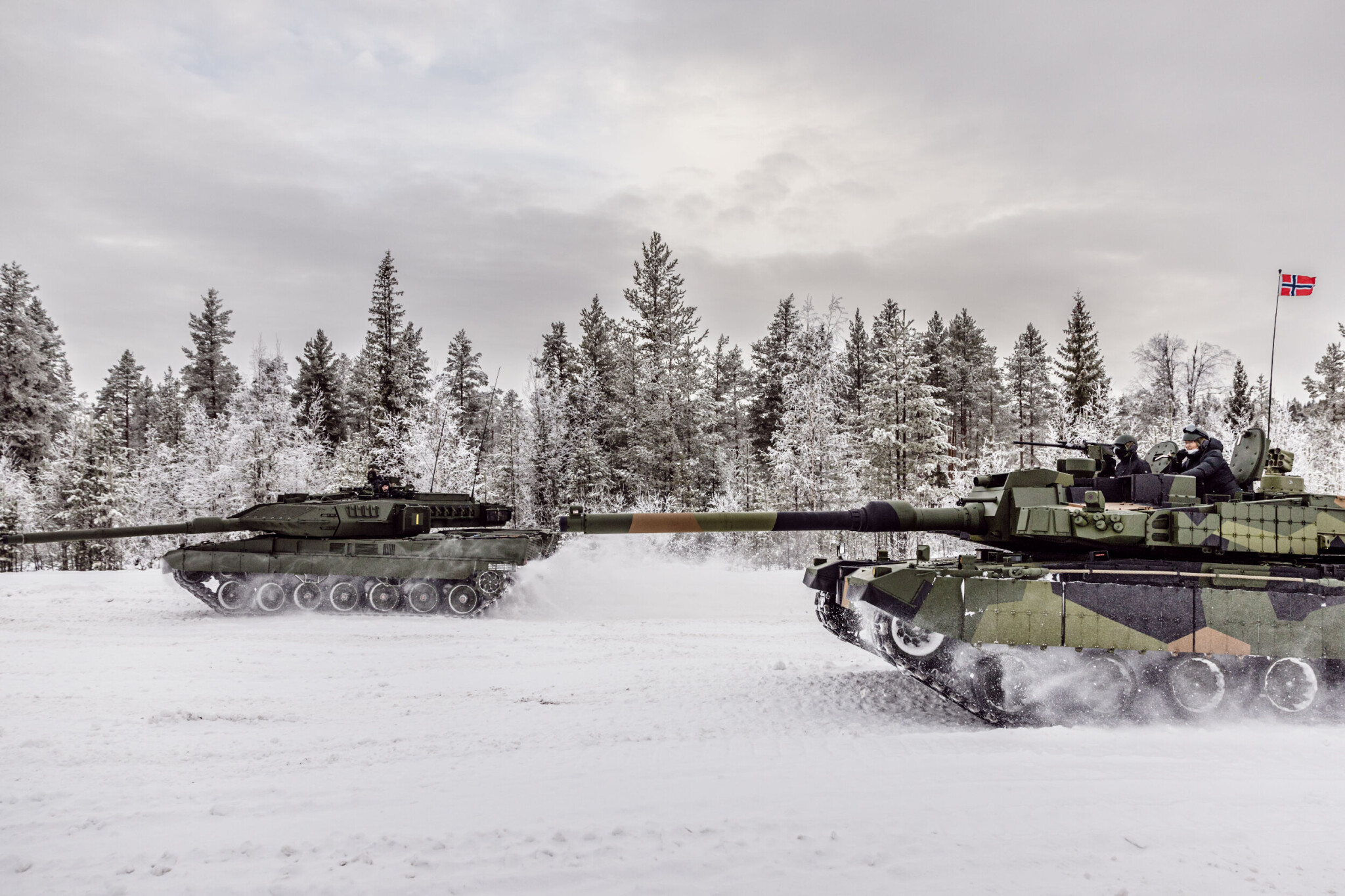 Leopard 2A7V and K2 Black Panther in Norway : r/TankPorn