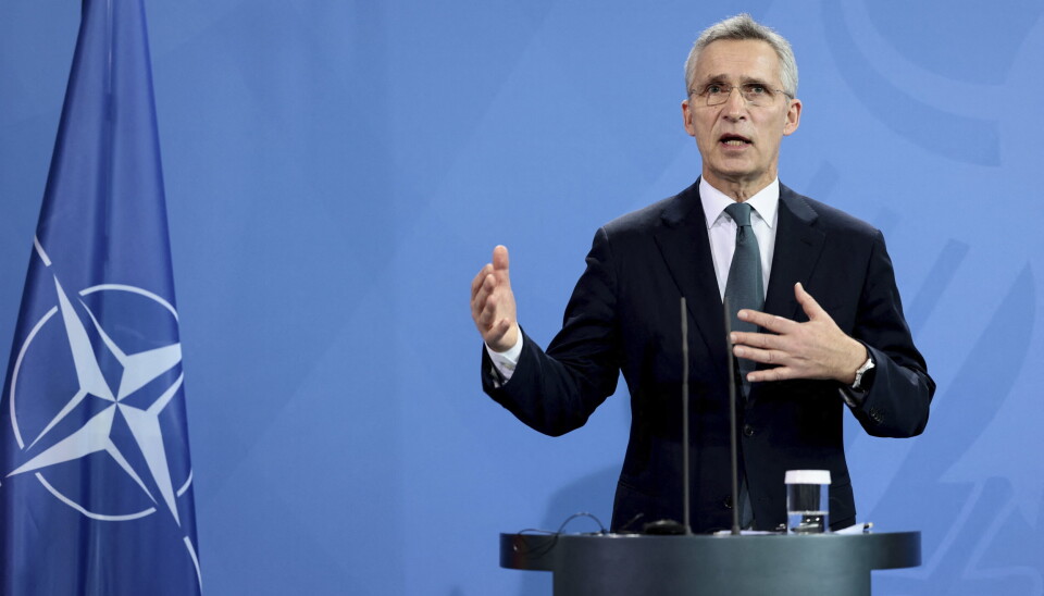 ALARM: Natos generalsekretær Jens Stoltenberg ber russerne om å trappe ned.