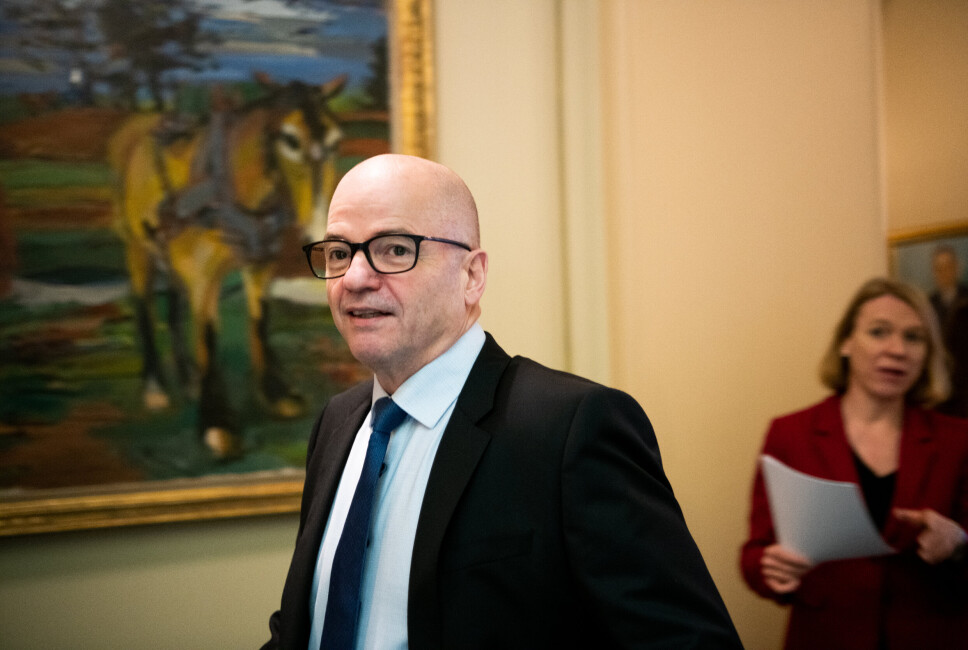 SANKSJONER: Norge vil svare med sanksjoner, dersom Russland angriper Ukraina, sier forsvarsminister Odd Roger Enoksen.
