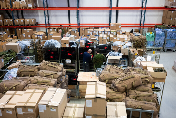STORE MENGDER: Depot på Istindportalen på Bardufoss. STORE MENGDER: Depot på Istindportalen på Bardufoss.