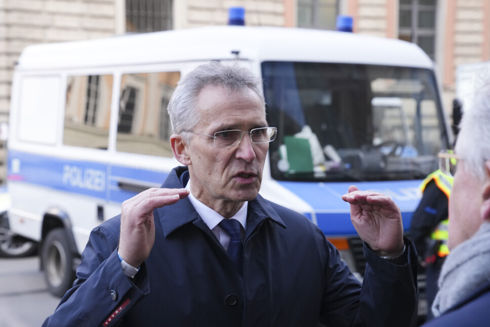 Natos generalsekretær Jens Stoltenberg forteller at alliansen venter et fullskala angrep på Ukraina fra den russiske hæren.