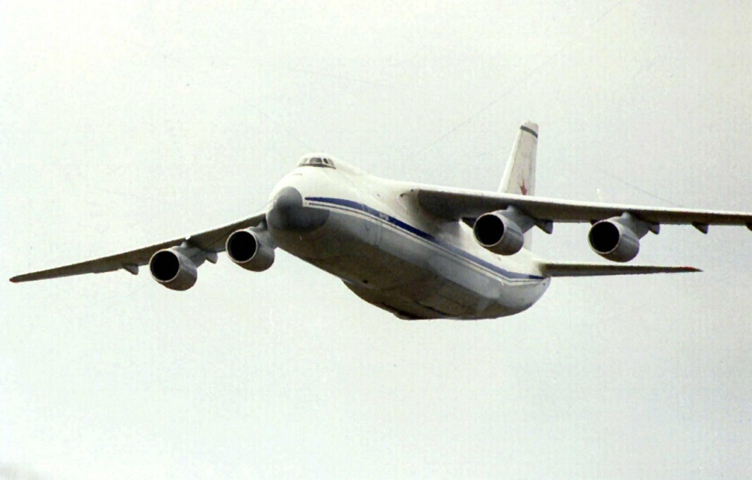 STØRST: Antonov 124 er det største militære transportflyet i verden.