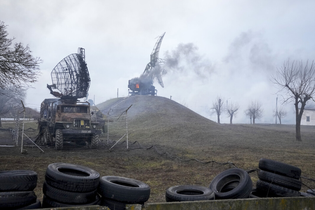 MARIUPOL: Ødelagt militært utstyr utenfor den ukrainske havnebyen Mariupol. MARIUPOL: Ødelagt militært utstyr utenfor den ukrainske havnebyen Mariupol.