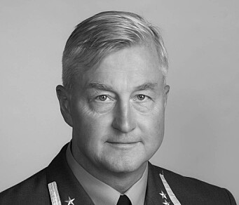 OBERSTLØYTNANT: Geir Hågen Karlsen. OBERSTLØYTNANT: Geir Hågen Karlsen.