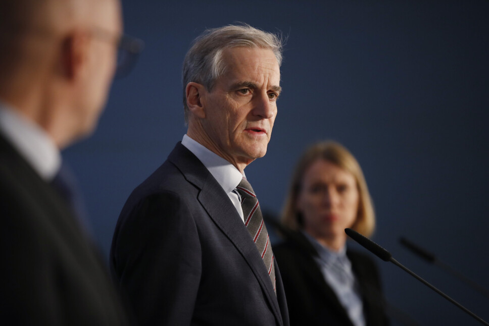 OM SITUASJONEN: Statsminister Jonas Gahr Støre på pressekonferansen om situasjonen i Ukraina fredag kveld