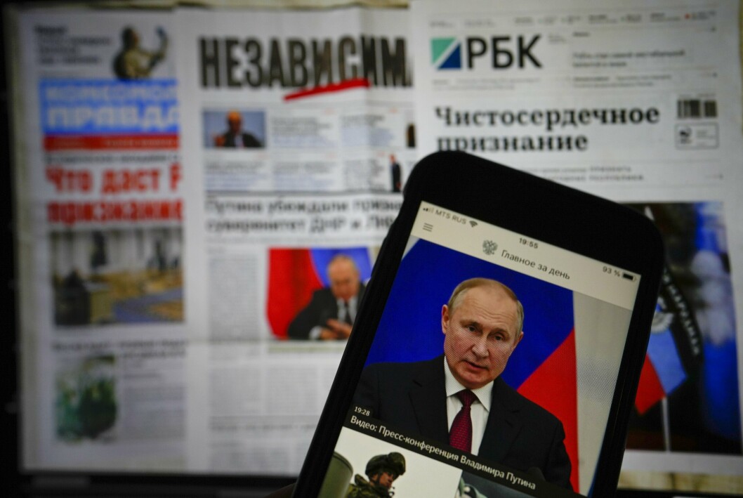 PROPAGANDA-KRIG: Mens Russlands uavhengige medier tar sterkt til orde mot Putins ulovlige angrepskrig mot Ukraina, tegner de statlige mediene et komplett annerledes bilde, hvor de påstår at Kreml har gått inn i Ukraina som en del av en «spesialoperasjon» for å forhindre et angivelig folkemord.