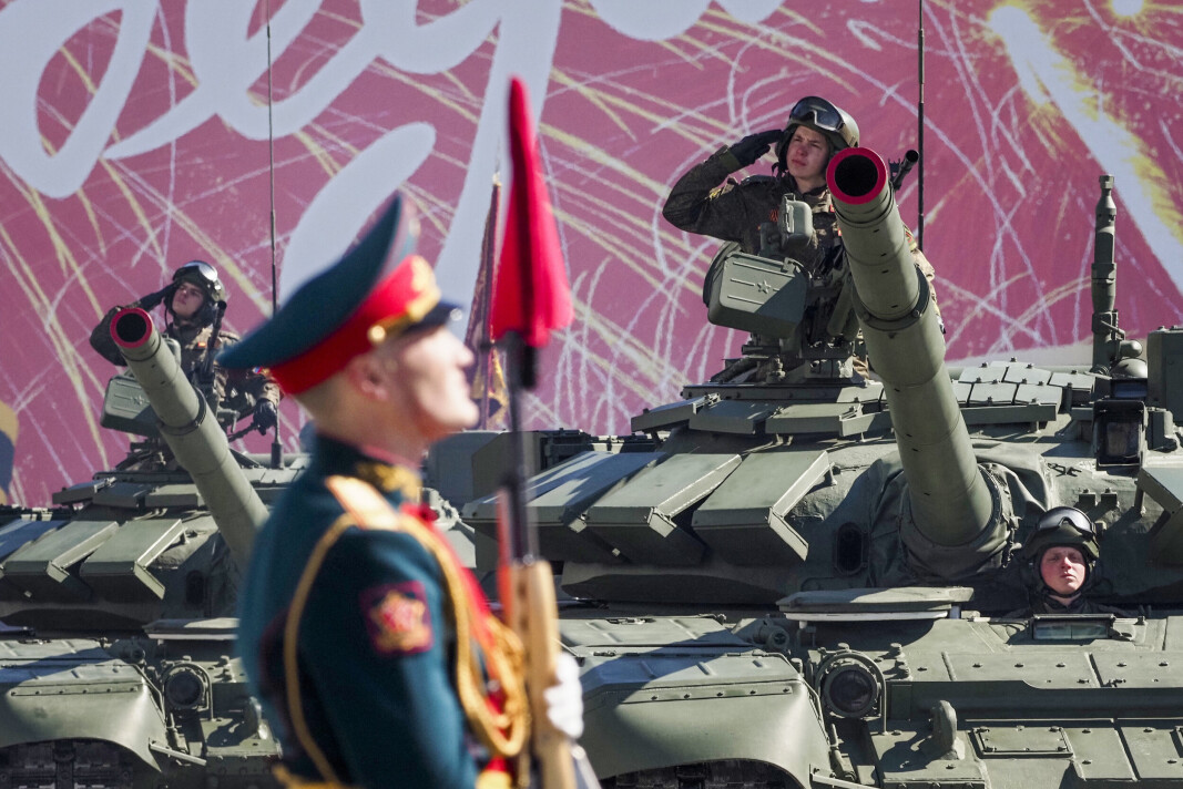 Russisk T-72 panservogn under parade på Dvortsovaya plassen i St. Petersburg i 2021, hvor de markerte 76 år siden andre verdenskrig Russisk T-72 panservogn under parade på Dvortsovaya plassen i St. Petersburg i 2021, hvor de markerte 76 år siden andre verdenskrig