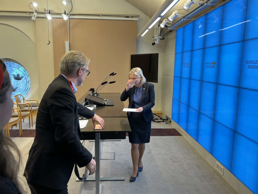 I RIKSDAGEN: Statsminister Magdalena Andersson trenger mye vann på mølla for svensk våpeneksport til Ukraina.