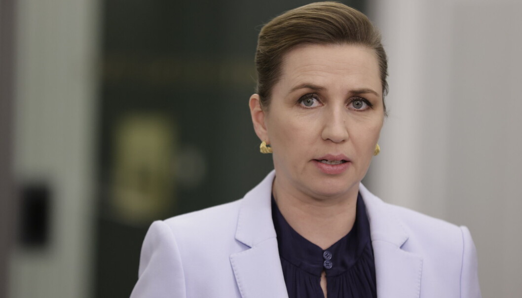 STATSMINISTER: Danmarks statsminister Mette Frederiksen møtte pressen med partilederne for Venstre, Socialistisk Folkeparti, De Radikale og De Konservative, da de presenterte et nytt sikkerhetspolitisk forlik. STATSMINISTER: Danmarks statsminister Mette Frederiksen møtte pressen med partilederne for Venstre, Socialistisk Folkeparti, De Radikale og De Konservative, da de presenterte et nytt sikkerhetspolitisk forlik.
