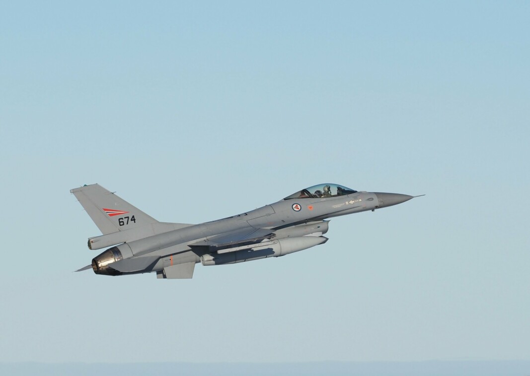 «VIPER»: F-16 med halenummer 674 på den aller siste operative turen for Luftforsvaret.