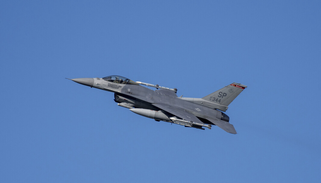 FORSVARSBUDSJETTENE: Et amerikansk F-35-jagerfly i luften over Tyskland. Våpenimporten til Europa har vokst de siste fem årene, viser en ny studie fra Fredsforskningsinstituttet Sipri i Stockholm. FORSVARSBUDSJETTENE: Et amerikansk F-35-jagerfly i luften over Tyskland. Våpenimporten til Europa har vokst de siste fem årene, viser en ny studie fra Fredsforskningsinstituttet Sipri i Stockholm.