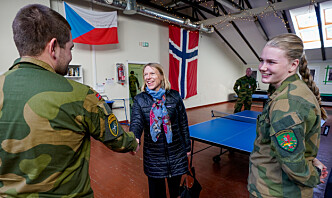 Huitfeldt i Litauen: – Vi stiller opp for hverandre