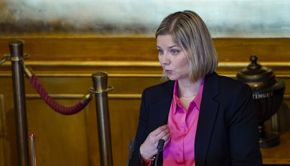 MELBY: Venstre-leder Guri Melby på talerstolen i Stortinget etter statsministerens redegjørelse om krigen i Ukraina.