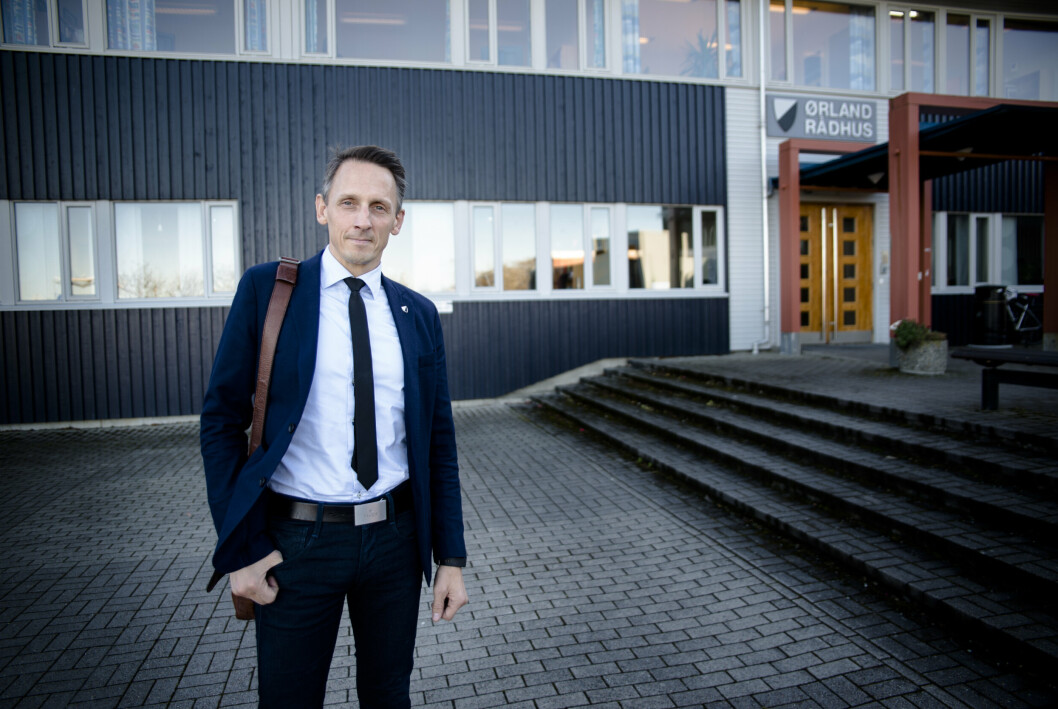 TREKKER SEG: Ordfører Tom Myrvold i Ørland kommune kommer til å be seg fritatt fra vervet ved første anledning. Dette bildet er fra 2017.