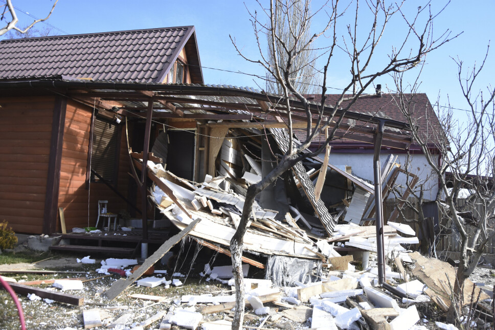 BOLIGHUS: Resultatet av artilleriangrep mot Odesa i Ukraina, 21. mars.
