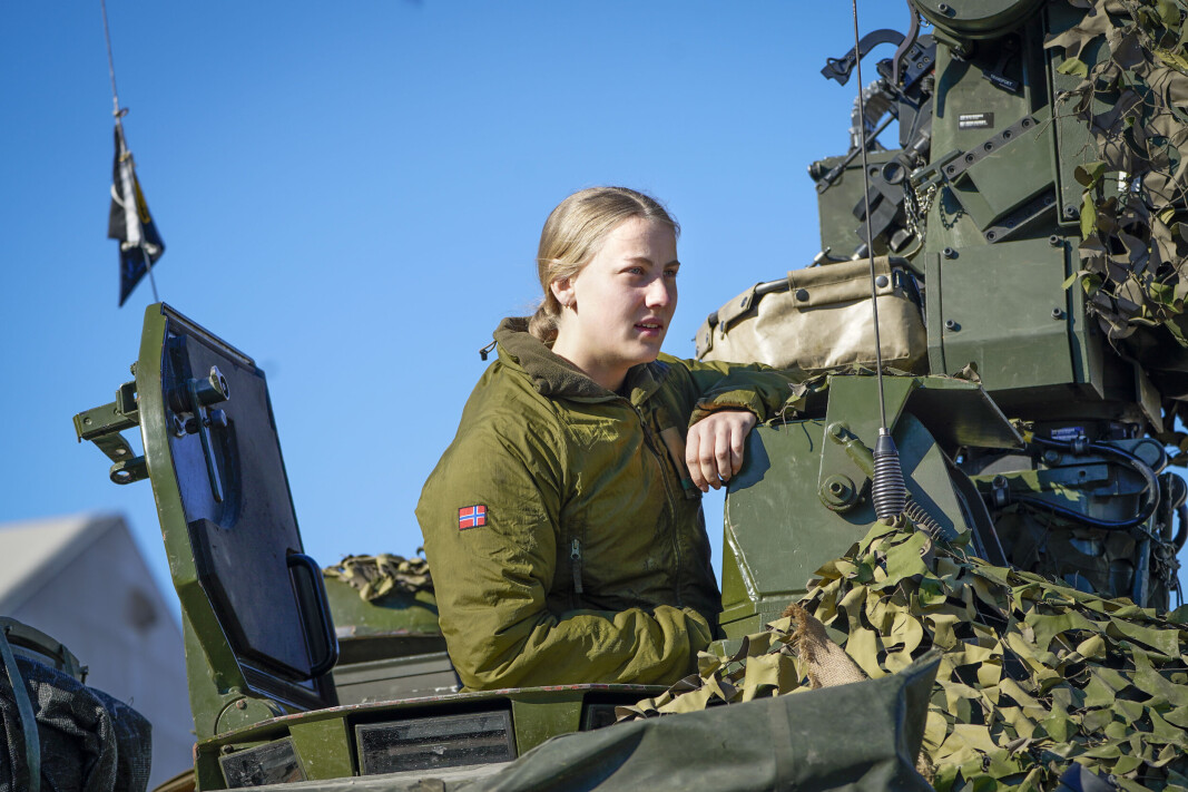 SKYTTER: Mari fra Telemark er skytter på en norsk stormpanservogn i Litauen. SKYTTER: Mari fra Telemark er skytter på en norsk stormpanservogn i Litauen.
