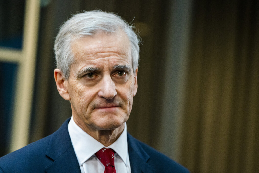 TILLIT: Statsminister Jonas Gahr Støre (Ap) sier at han har tillit til forsvarsminister Odd Roger Enoksen (Sp). TILLIT: Statsminister Jonas Gahr Støre (Ap) sier at han har tillit til forsvarsminister Odd Roger Enoksen (Sp).