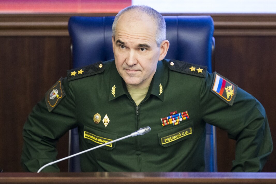 NYE SIGNALER: Generalløytnant Sergej Rudskoj i den russiske hærstaben hevder den ukrainske hærens kampstyrker er «markant redusert», og at de derfor vil fokusere på hovedmålet - «frigjøring» av Donbas. NYE SIGNALER: Generalløytnant Sergej Rudskoj i den russiske hærstaben hevder den ukrainske hærens kampstyrker er «markant redusert», og at de derfor vil fokusere på hovedmålet - «frigjøring» av Donbas.