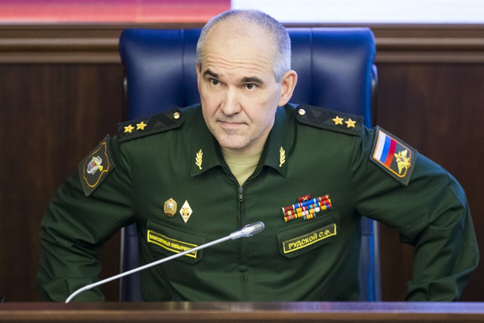 NYE SIGNALER: Generalløytnant Sergej Rudskoj i den russiske hærstaben hevder den ukrainske hærens kampstyrker er «markant redusert», og at de derfor vil fokusere på hovedmålet - «frigjøring» av Donbas.
