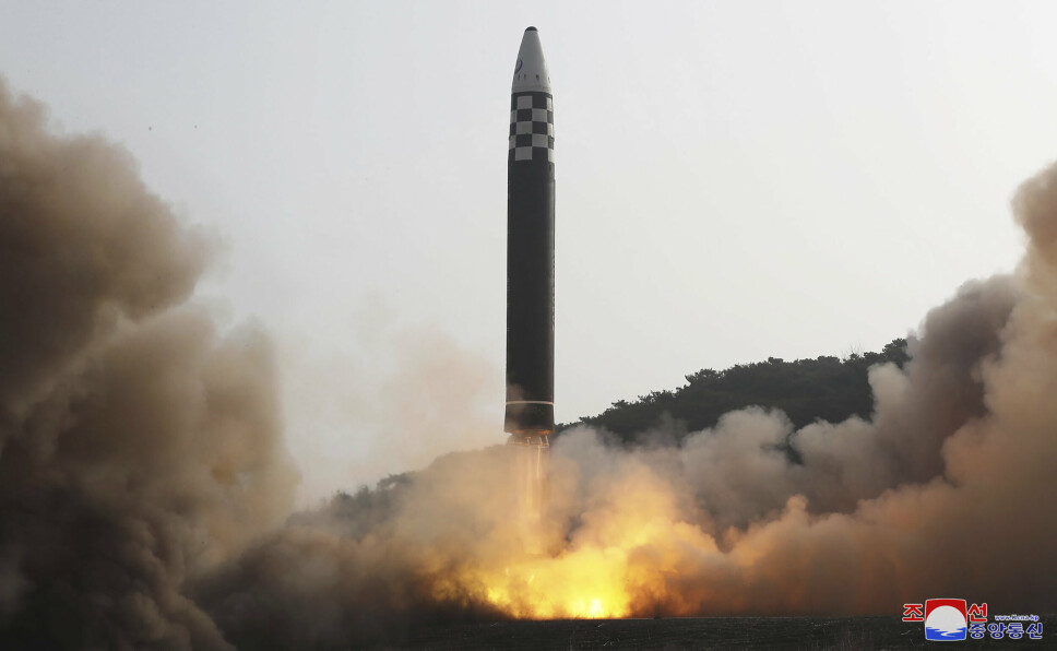 PROVOKASJONER: Bildet er fra rakettesten Kord-Korea utførte før helgen. USAs president mener det er provokasjoner fra Nord-Korea og at de har mer på lager.