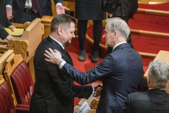 STØTTE: Ukrainas ambassadør til Norge, Vjatsjeslav Jatsjuk, sammen med statsminister Jonas Gahr Støre etter Ukrainas president, Volodymyr Zelenskyj, tale til Stortinget. STØTTE: Ukrainas ambassadør til Norge, Vjatsjeslav Jatsjuk, sammen med statsminister Jonas Gahr Støre etter Ukrainas president, Volodymyr Zelenskyj, tale til Stortinget.