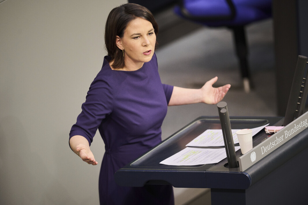 VERT: Tysklands utenriksminister er en av vertene for nødhjelpskonferansen. Her er snakker ministeren under Tysklands forbundsdager, den 16. mars, om situasjonen i Ukraina. VERT: Tysklands utenriksminister er en av vertene for nødhjelpskonferansen. Her er snakker ministeren under Tysklands forbundsdager, den 16. mars, om situasjonen i Ukraina.