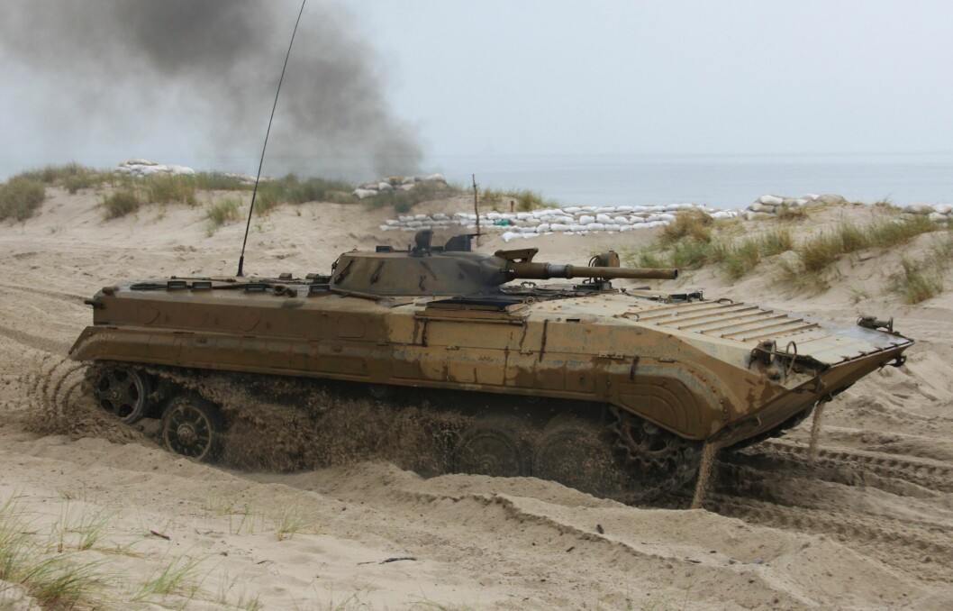 STORMPANSERVOGN: En polsk variant av BMP-1 fotografert i forbindelse med en øvelse. STORMPANSERVOGN: En polsk variant av BMP-1 fotografert i forbindelse med en øvelse.