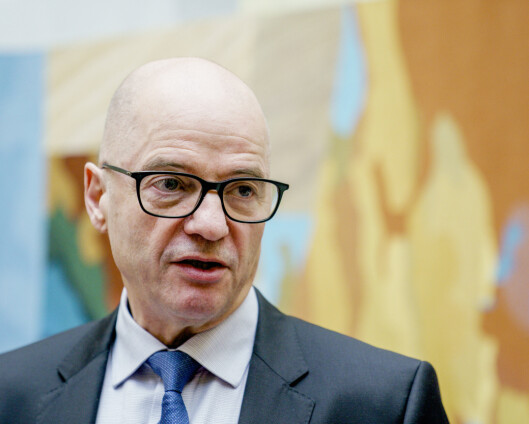 Senterpartiet behandler varsel mot forsvarsminister Odd Roger Enoksen