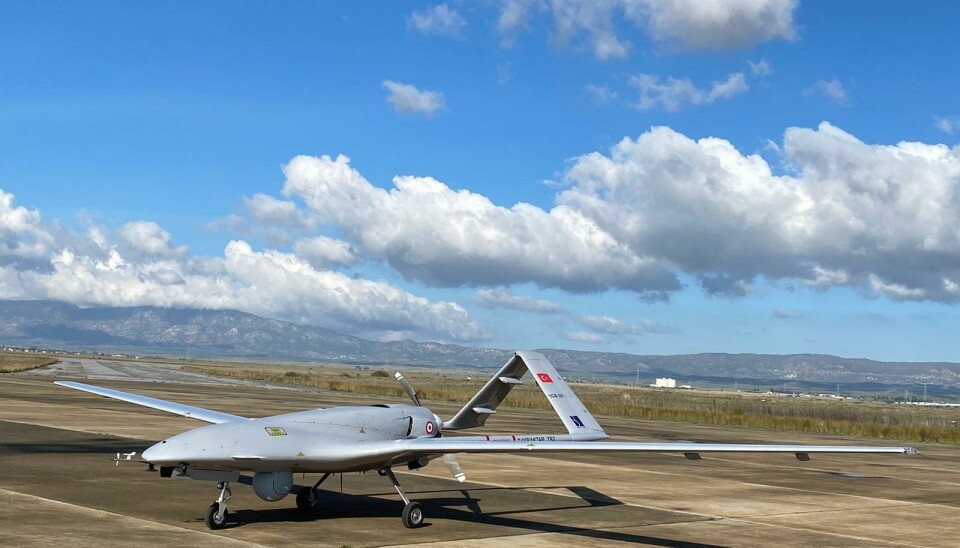 DRONE: Den tyrkiske Bayraktar TB2 dronen blir omtalt som dronenes «Toyota Corolla»; godt nok til det meste og billig nok for de fleste. Dette bildet er fra den tyrkisk kontrollerte delen av Kypros.