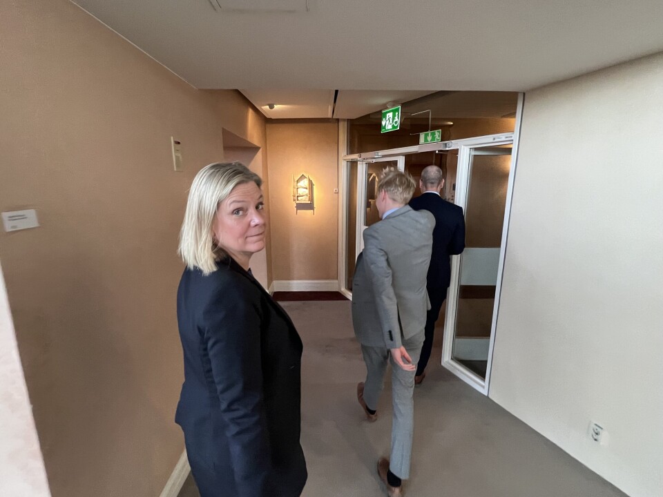VURDERER Å SNU: Statsminister Magdalena Andersson må overkjøre både sine forgjengere Stefan Löfven og Göran Persson pluss svenskenes AUF hvis hun skal føre Sverige inn i Nato.