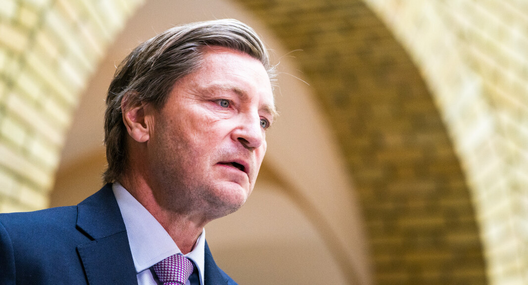 STRIDSVOGNER: Stortingsrepresentant Christian Tybring-Gjedde (FrP) stiller spørsmål rundt anskaffelsen av nye stridsvogner. STRIDSVOGNER: Stortingsrepresentant Christian Tybring-Gjedde (FrP) stiller spørsmål rundt anskaffelsen av nye stridsvogner.