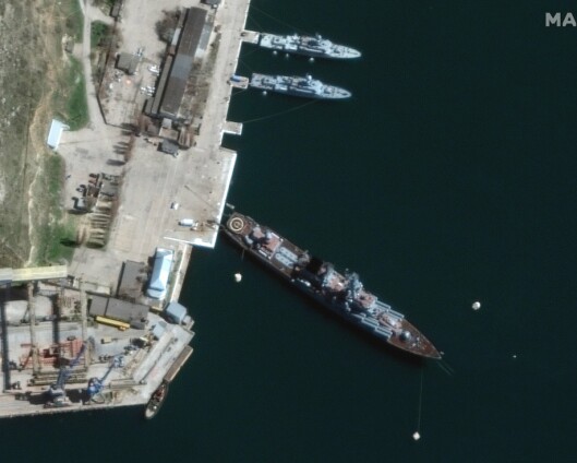 Ukraina: Russisk flaggskip i Svartehavet har sunket