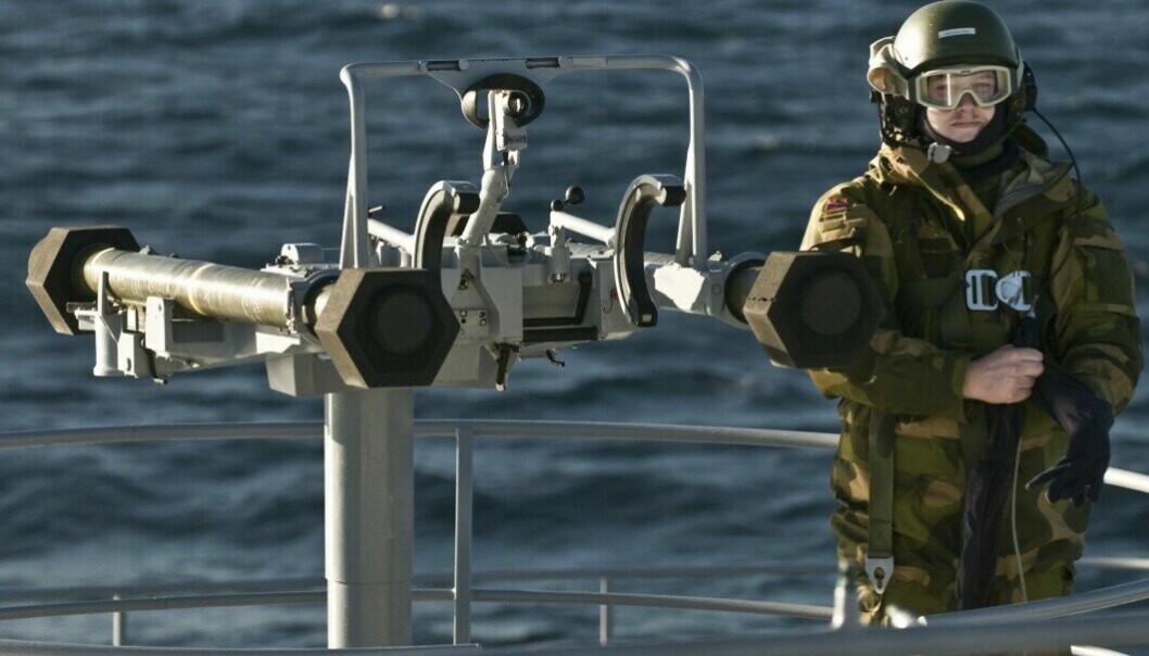 MISTRAL: En soldat med et Mistral luftvernsystem. MISTRAL: En soldat med et Mistral luftvernsystem.
