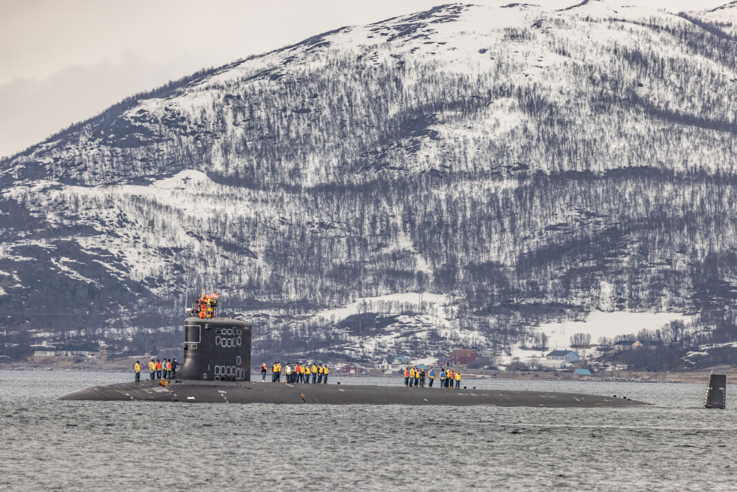 KJERNEFYSISK BESØK: Amerikansk atomdrevet ubåt i Grøtsund havn utenfor Tromsø. KJERNEFYSISK BESØK: Amerikansk atomdrevet ubåt i Grøtsund havn utenfor Tromsø.