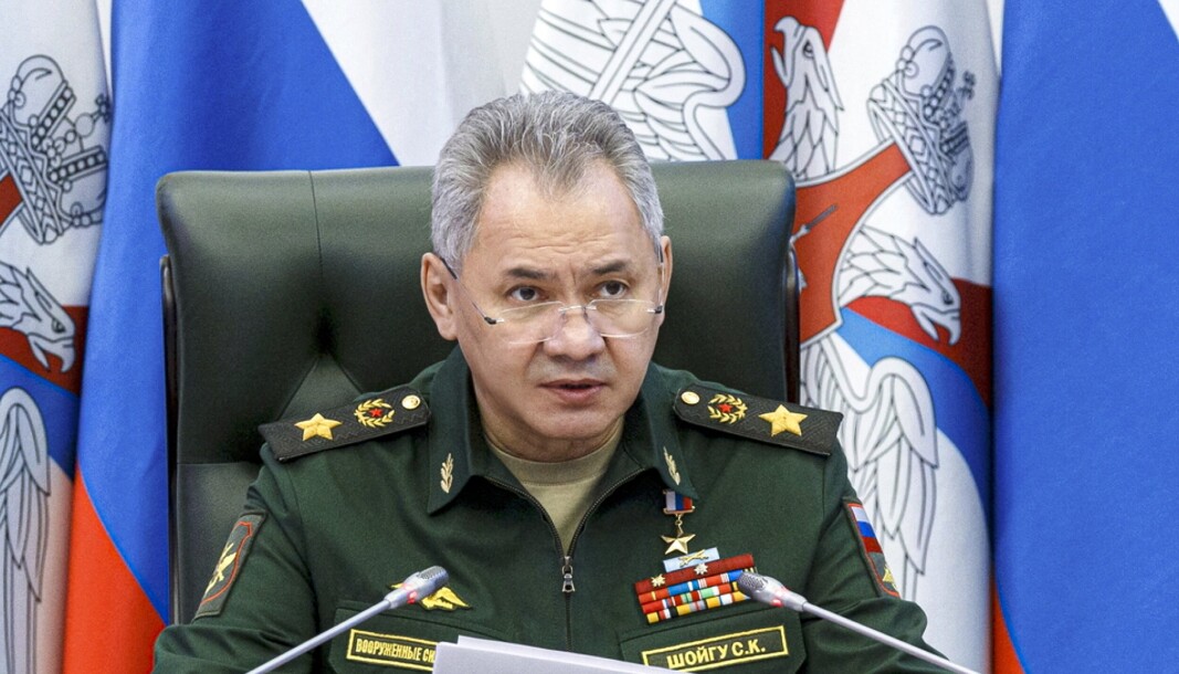 OPPRUSTING: På en russisk pressekonferanse tirsdag varslet forsvarsminister Sergej Sjojgu blant annet at de skal ruste opp på Kolahalvøya. OPPRUSTING: På en russisk pressekonferanse tirsdag varslet forsvarsminister Sergej Sjojgu blant annet at de skal ruste opp på Kolahalvøya.