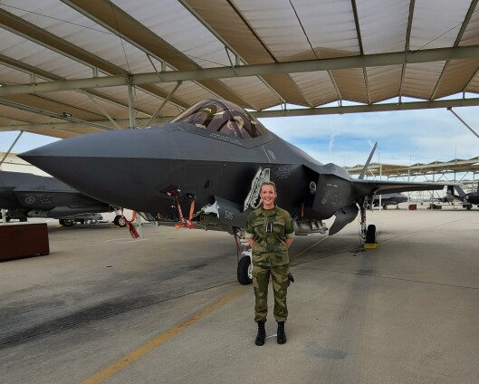 Major Rita Elise Fjeldstad fra Troms lengter til bratte skiløyper mens hun jobber med F-35 i Washington