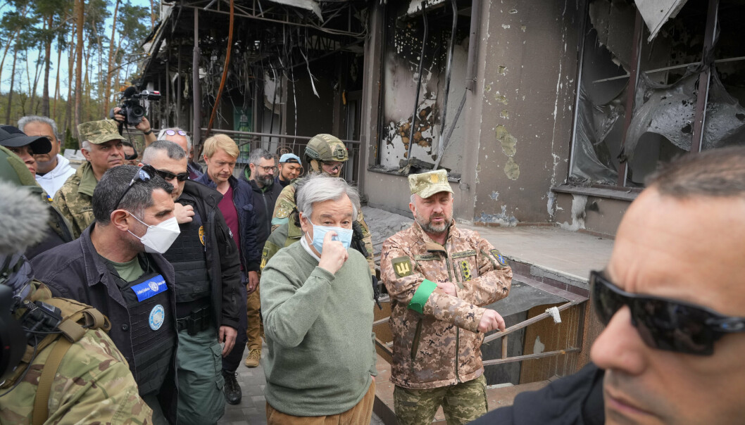 IRPIN: FNs generalsekretær António Guterres besøkte tidligere torsdag byer utenfor Kyiv som ble ødelagt av russisk artilleri, her Irpin.