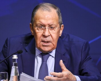 Lavrov advarer Vesten mot å sende våpen til Ukraina