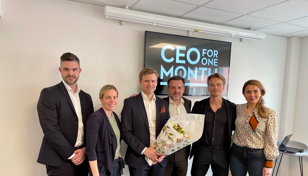 FEIRING: Årets jury sammen med Longva. Fra venstre: Nordic head of sales i Adecco Group Per Ivar Kristiansen, konserndirektør HR i Nortura Eline Sommerfelt Bårdstu, Sigurd Longva, administrerende direktør i Adecco Group Norway Torben Sneve, fjorårets CEO for one month Håkon Tomter og visepresident HR Nordics i Adecco Group Elham Binai. FEIRING: Årets jury sammen med Longva. Fra venstre: Nordic head of sales i Adecco Group Per Ivar Kristiansen, konserndirektør HR i Nortura Eline Sommerfelt Bårdstu, Sigurd Longva, administrerende direktør i Adecco Group Norway Torben Sneve, fjorårets CEO for one month Håkon Tomter og visepresident HR Nordics i Adecco Group Elham Binai.