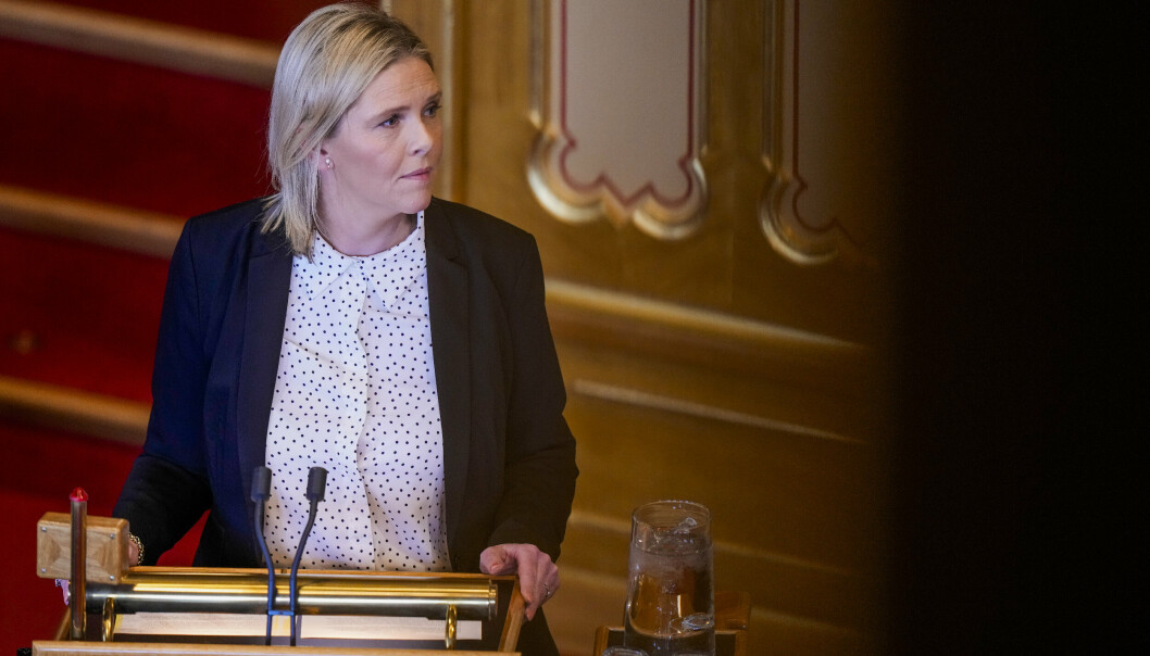 KRITISK: Frp-leder Sylvi Listhaug under den muntlige spørretimen i Stortinget onsdag.