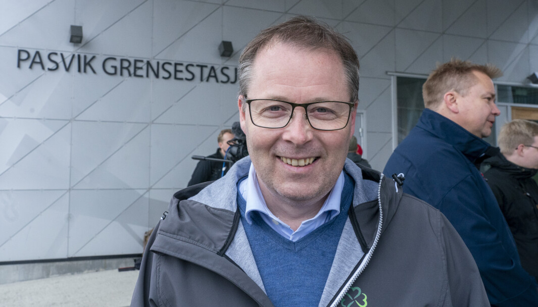 RATIFISERINGSPROSESSEN: Sverige og Finland vil beslutte om de skal søke Nato-medlemskap i løpet av kort tid. I mellomtiden vil Norges forsvarsminister Bjørn Arild Gram bidra til at ratifiseringsprosessen går så fort som mulig. RATIFISERINGSPROSESSEN: Sverige og Finland vil beslutte om de skal søke Nato-medlemskap i løpet av kort tid. I mellomtiden vil Norges forsvarsminister Bjørn Arild Gram bidra til at ratifiseringsprosessen går så fort som mulig.
