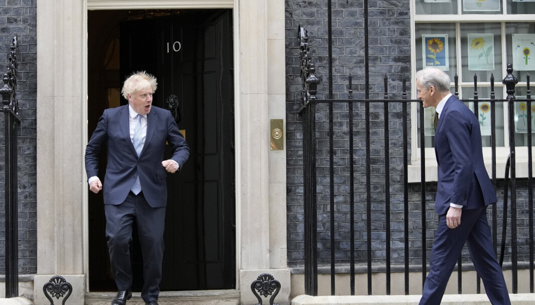 STATSMINISTERMØTE: Det er første gang etter brexit at en norsk statsminister besøker London. Johnson og Støre vil styrke samarbeidet om å forsterke forsvaret i Ukraina. STATSMINISTERMØTE: Det er første gang etter brexit at en norsk statsminister besøker London. Johnson og Støre vil styrke samarbeidet om å forsterke forsvaret i Ukraina.
