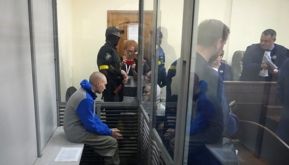 TILTALT: Den russiske soldaten Vadim Shishimarin (21) er den første russiske soldaten som blir tiltalt for krigsforbrytelser i Ukraina etter den russiske invasjonen. Han er tiltalt for drap mot en ubevæpnet sivilperson.