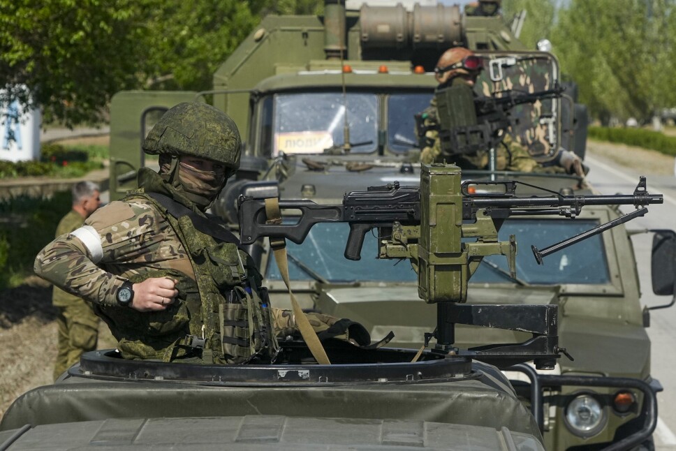 Trussel: Hele 28,9 prosent av de spurte sier at trusselen fra Russland er «stor eller «svært stor». Her ser vil russiske soldater ved atomkraftverket i Zaporizjzja i Ukraina.