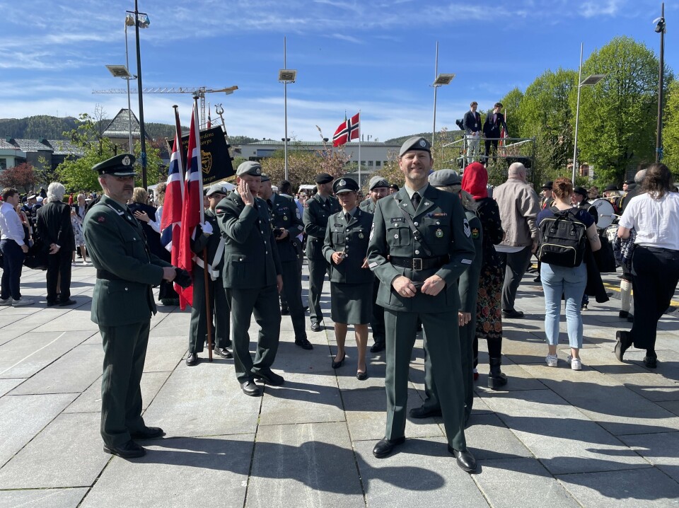 HV09, Haakonsvern Orlogsstasjon, Sjøforsvarets musikkorps og Sjøkrigsskolen i hovedprosesjonen i Bergen 17. mai. Foto: PRIVAT