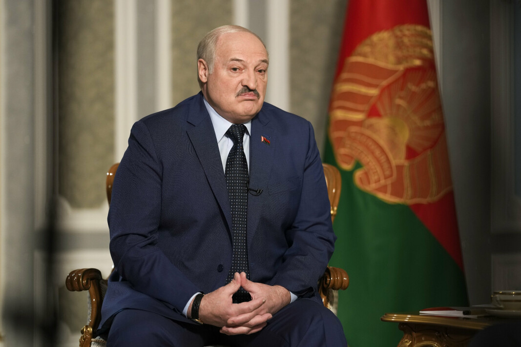 RUSTET OPP: Hviterusslands president Aleksandr Lukasjenko sier at Russland har solgt landet missilsystemene S-400 og Iskander.