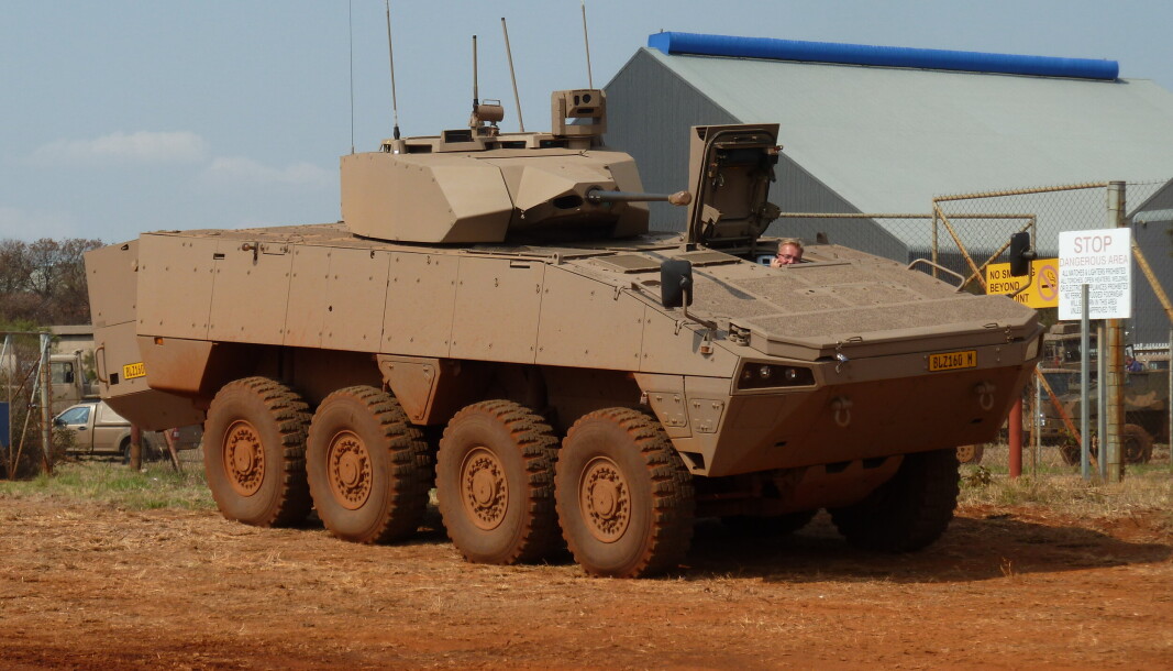 PANSRET KJØRETØY: Patria AMV kan transportere opptil 12 personer. PANSRET KJØRETØY: Patria AMV kan transportere opptil 12 personer.
