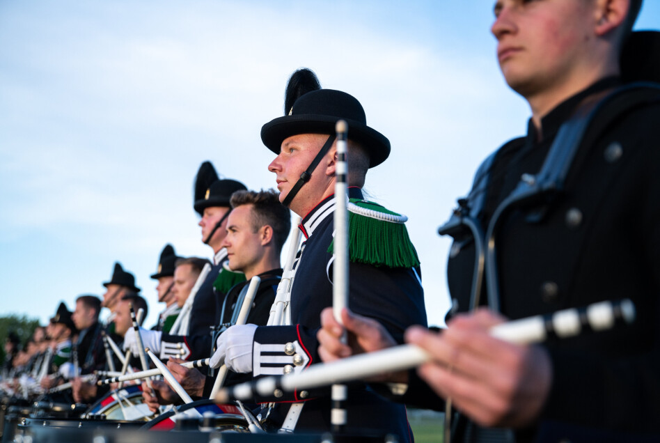 DUELL: Kongens garde trommet om kamp med sveitsiske Top Secret.